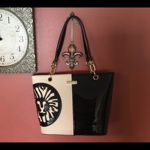 Anne Klein Blk/White Patten Handbag